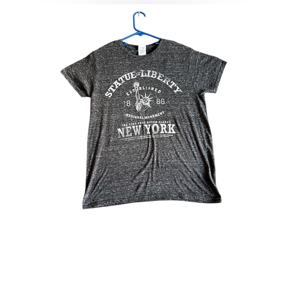 Delta Other - DELTA MENS GRAPHIC SHORT SLEEVE T-SHIRT STATUE OF LIBERTY SZ MEDIUM